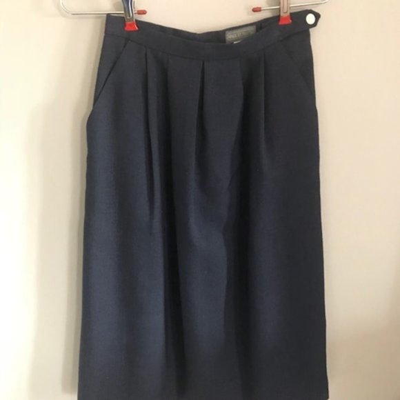 Mark Richards 2 Piece Blazer and Matching Skirt - Picture 2 of 8